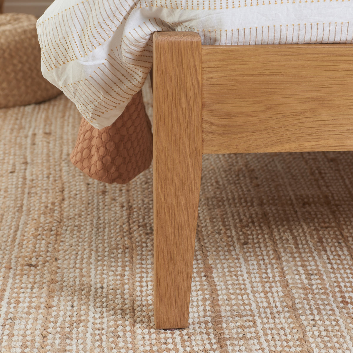 Berwick King Bed