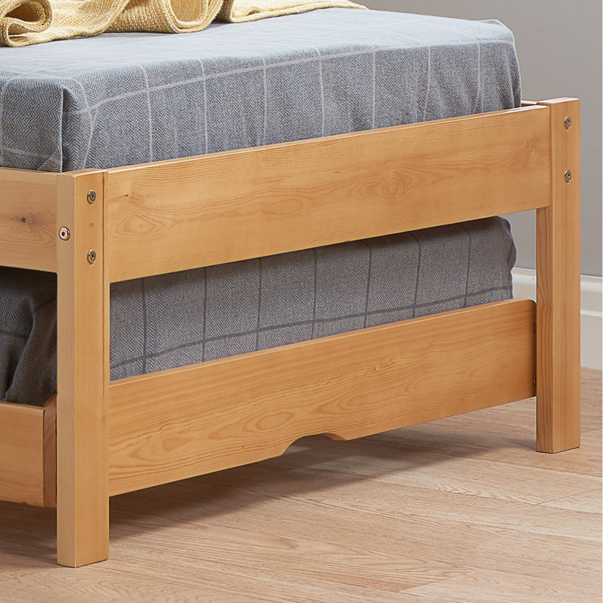 Buxton Trundle Guest Bed