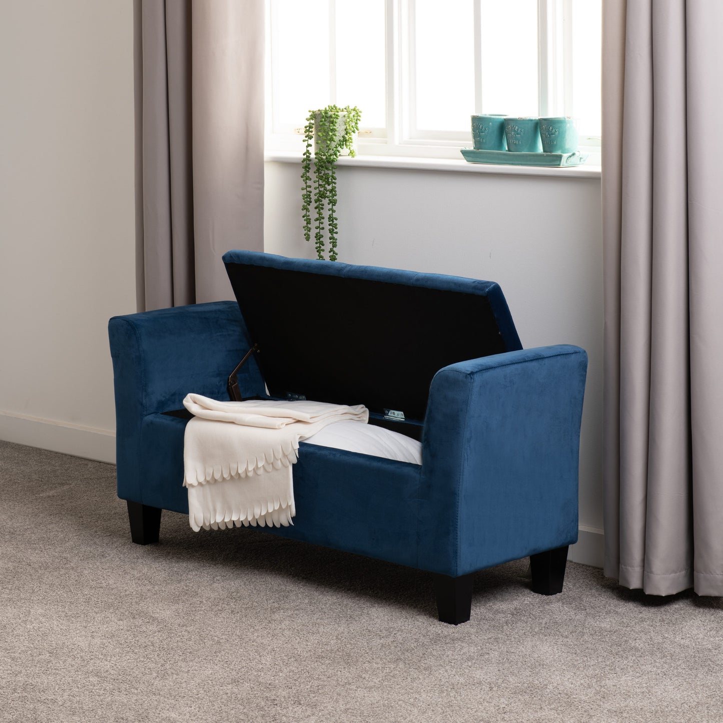 Amelia Storage Ottoman