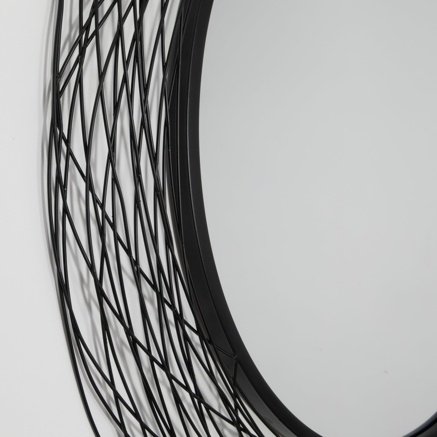 Nest Effect Black Metal Round Mirror